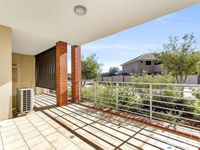 7/10 Roebuck Drive, Salter Point WA 6152