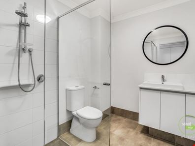 13/1 Glenariff Boulevard, Canning Vale WA 6155