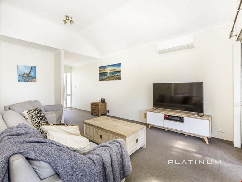 31/220 Fairway Circle, Connolly WA 6027