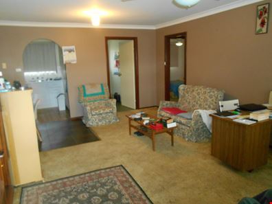3/2 Moira Road, Collie WA 6225