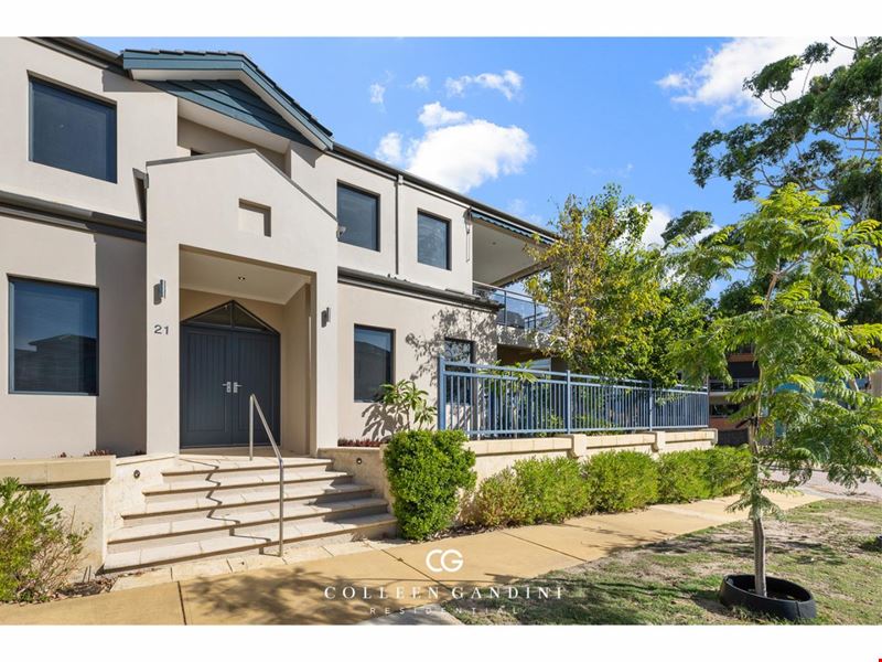 21 Crowley Vista, Salter Point WA 6152