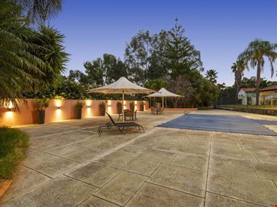 30 Oxford Court, Maida Vale WA 6057