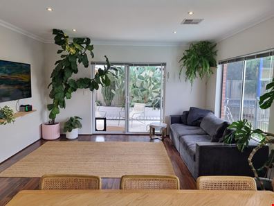 17 Avana Loop, Caversham WA 6055