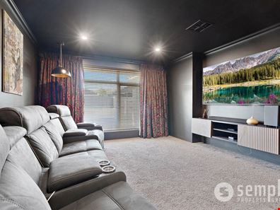 41 Riverina Parade, Lake Coogee WA 6166