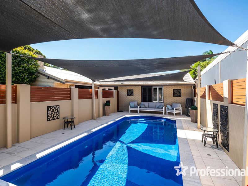 49 Creaney Drive, Kingsley WA 6026