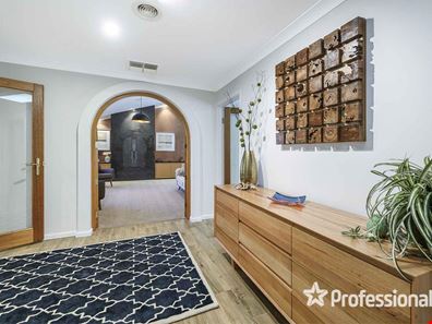 49 Creaney Drive, Kingsley WA 6026