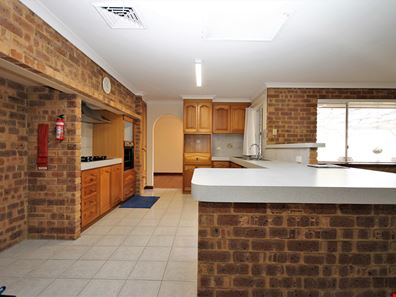 9 Stubbs Close, East Bunbury WA 6230