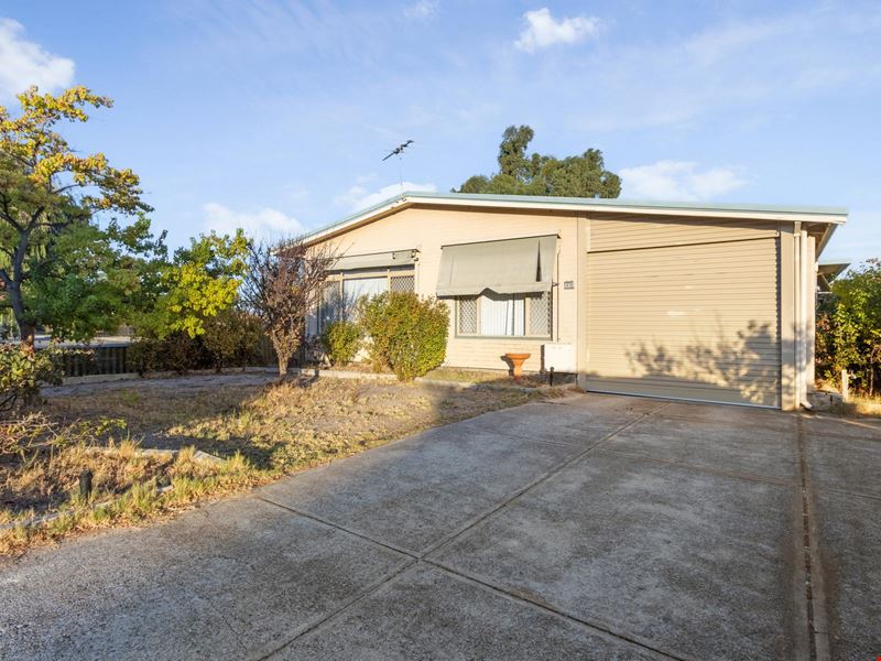 68 Armstrong Road, Wilson WA 6107