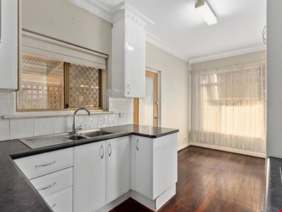 68 Armstrong Road, Wilson WA 6107