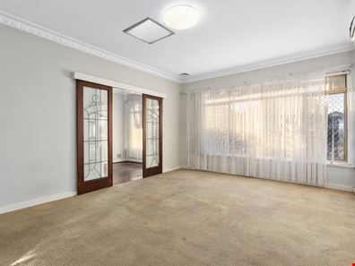 68 Armstrong Road, Wilson WA 6107