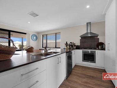 16 Lugger Outlook, Glenfield WA 6532