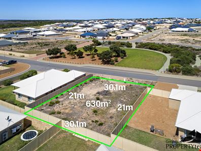 4 Herbert Street, Wandina WA 6530