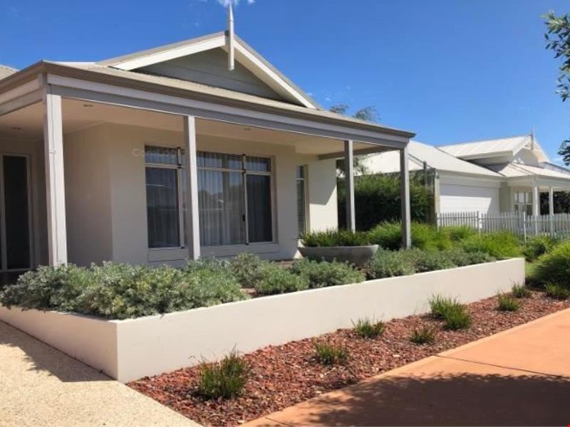 3 Pascoe Way, Millbridge WA 6232