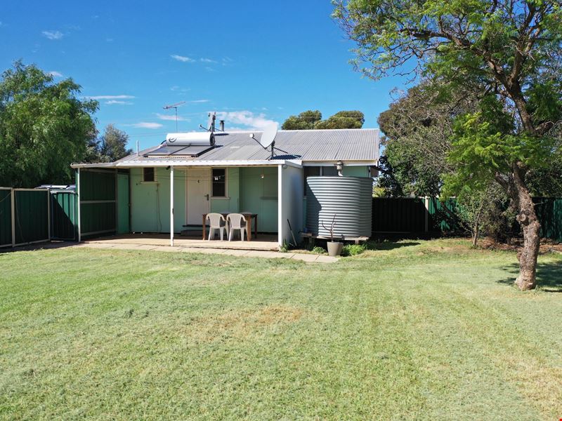 87 BENNETT STREET, Lake Grace WA 6353