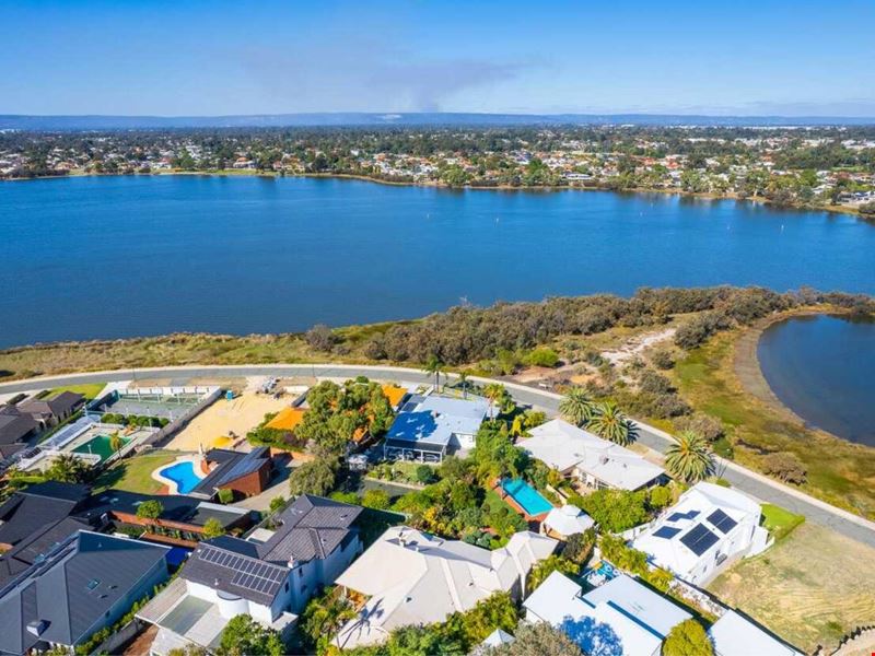 5 Salter Point Parade, Salter Point WA 6152
