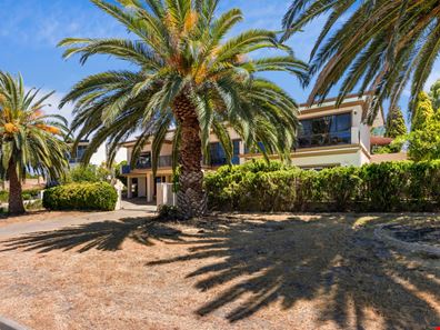 5 Salter Point Parade, Salter Point WA 6152