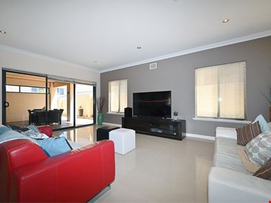 11 Portrush Way, Mindarie WA 6030