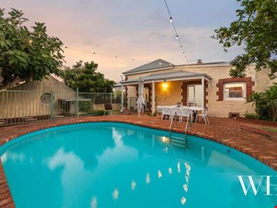 11 Wesley Street, South Fremantle WA 6162