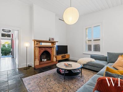 11 Wesley Street, South Fremantle WA 6162