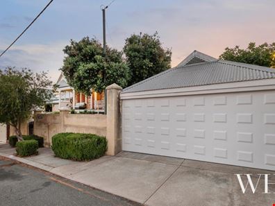 11 Wesley Street, South Fremantle WA 6162