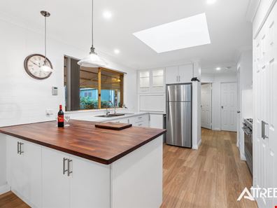 41 Jade Street, Mount Richon WA 6112