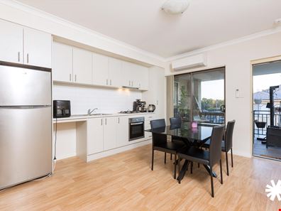 9/86 Moreing Street, Redcliffe WA 6104