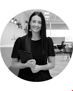 Kristie-lee Newnham head shot