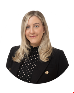 Justine Loersch head shot