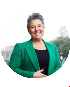 Natalie Arnold head shot