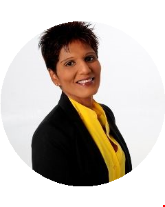 Caroline Daniel head shot