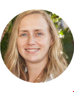 Amanda Woosnam head shot