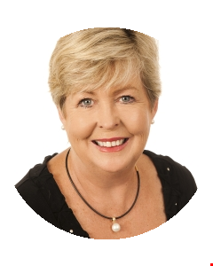 Lynn Kelly