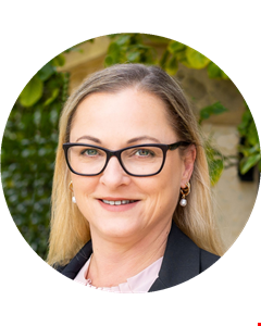 Sandra Hutchison head shot