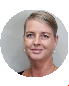 Leah Douglas head shot