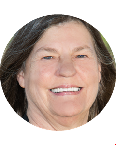 Tracey Oliver head shot