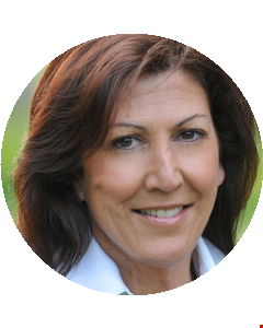 Julie Fairclough head shot