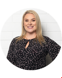 Kasey Summers head shot