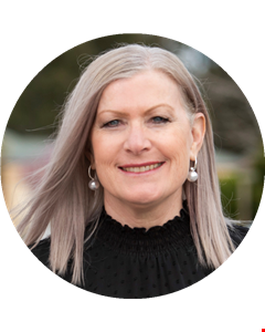 Esther Nilson head shot