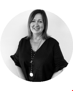 Sally Dooley head shot